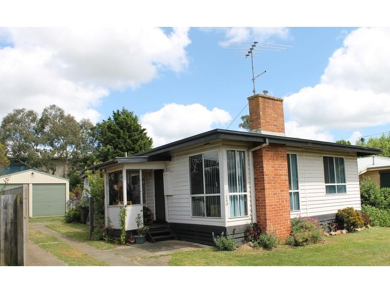 13 McKindlay Street, Drouin VIC 3818