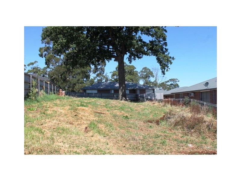 18 Springwater Drive, Drouin VIC 3818