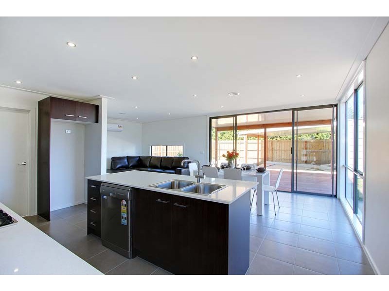 Lot 1612 Maeve Circuit, Clyde North VIC 3978