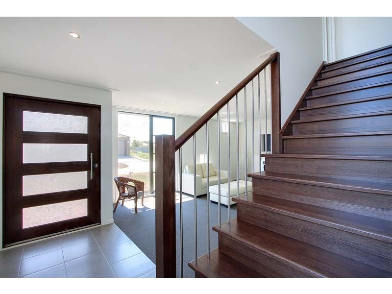 Lot 1612 Maeve Circuit, Clyde North VIC 3978