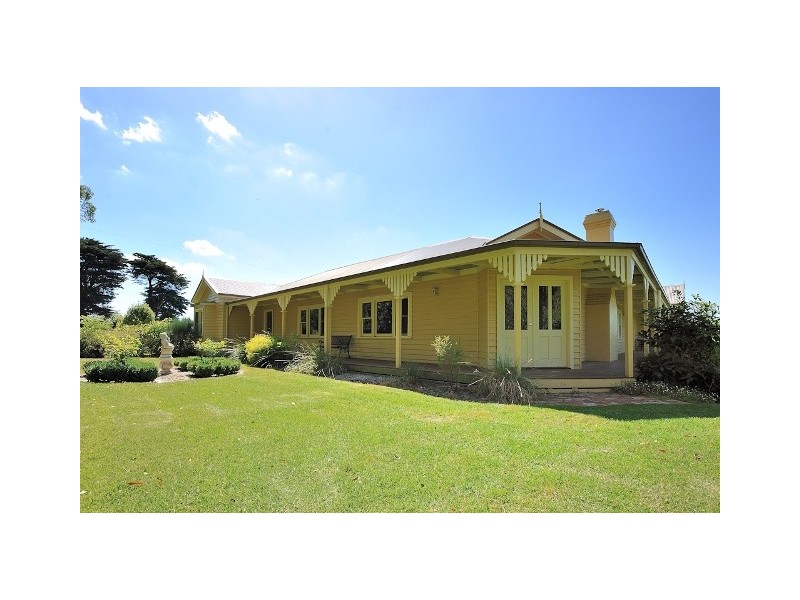 815 Invermay Road, Drouin South VIC 3818