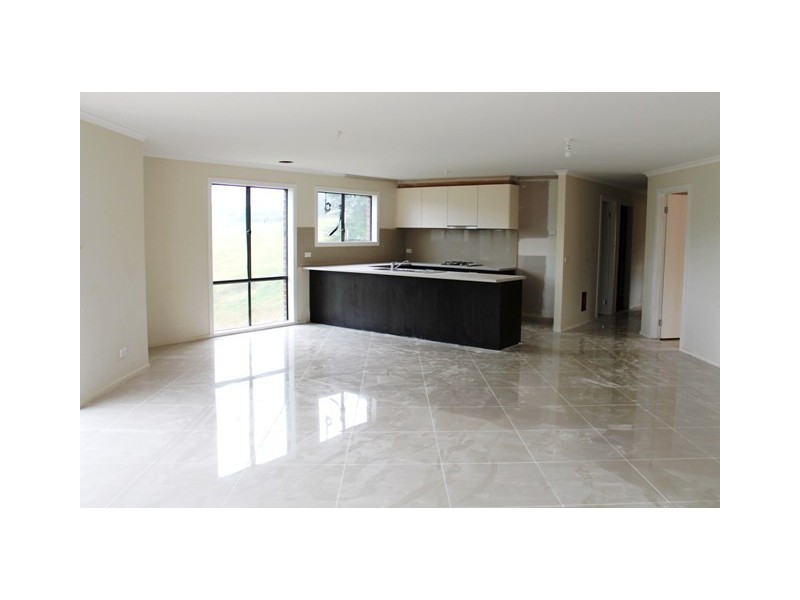 1/11 Vivian Court, Drouin VIC 3818