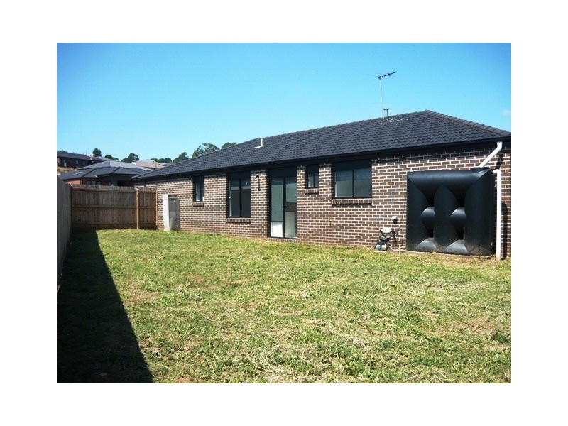 2 Wordsworth Court, Drouin VIC 3818