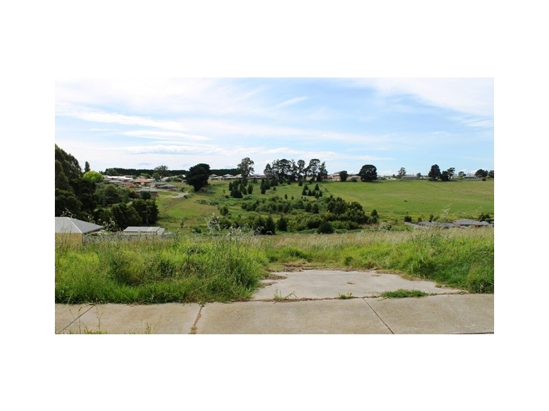 35 Victoria Street, Drouin VIC 3818