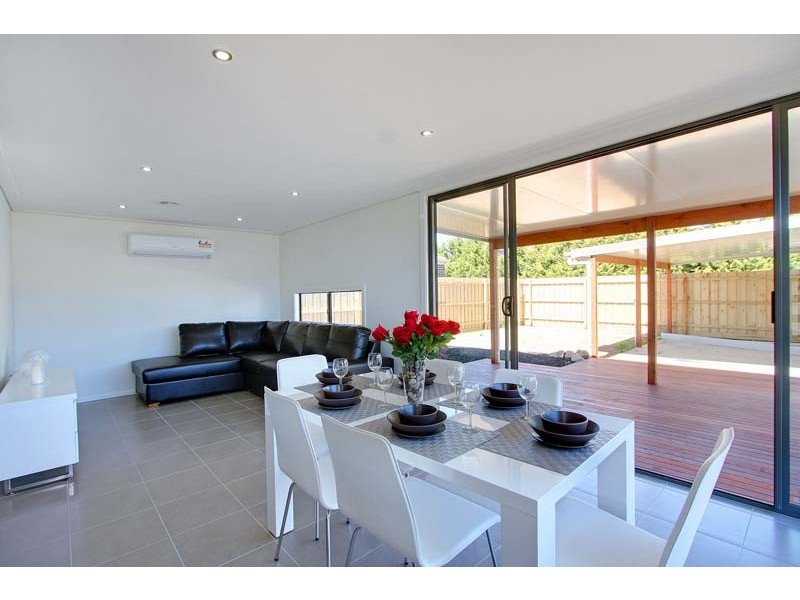 Lot 1612 Maeve Circuit, Clyde North VIC 3978