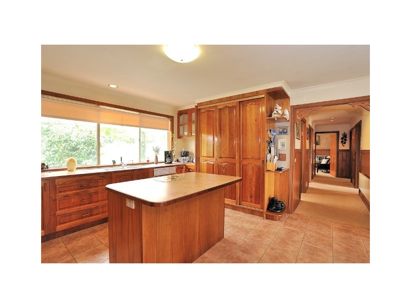 11 Roy Street, Loch VIC 3945