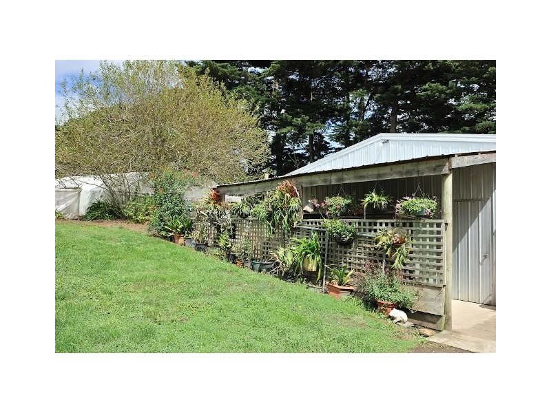 11 Roy Street, Loch VIC 3945