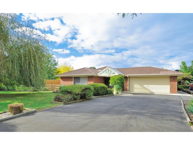 1 Albett Court, Drouin VIC 3818