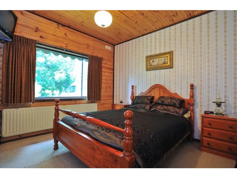 1420 Jacksons Track, Jindivick VIC 3818