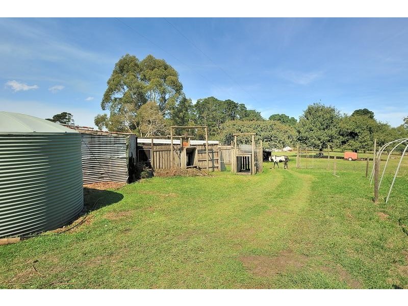 1420 Jacksons Track, Jindivick VIC 3818
