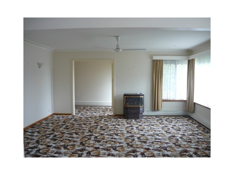 249 Princes Way, Drouin VIC 3818