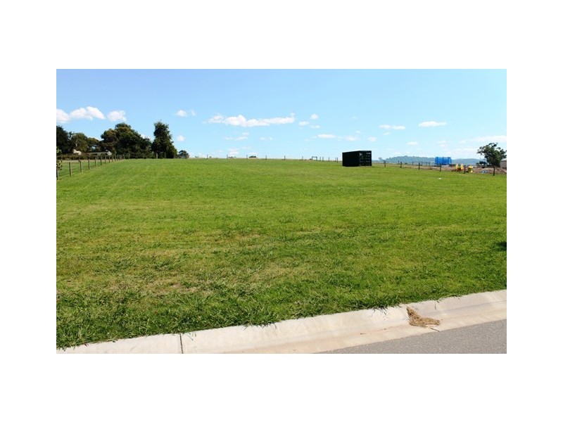 5 Gwen Meredith Drive, Bunyip VIC 3815