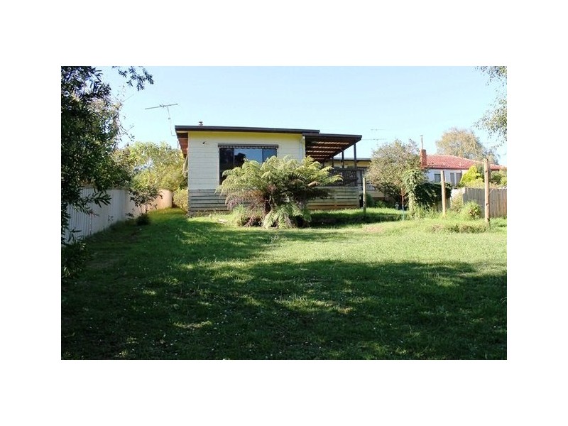24 Longwarry Road, Drouin VIC 3818