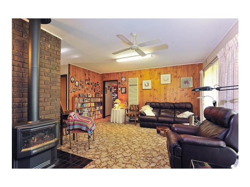 30 Waddell Road, Drouin VIC 3818