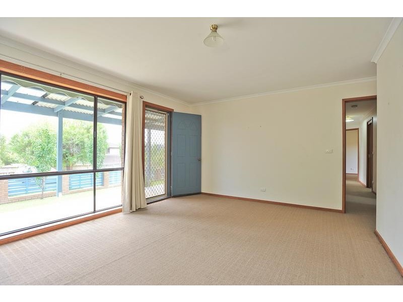 48 Acacia Street, Drouin VIC 3818