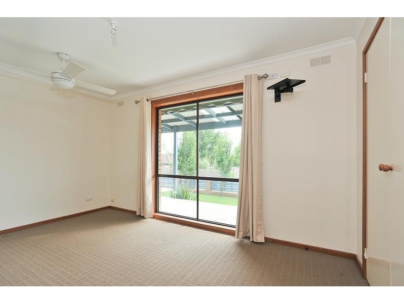 48 Acacia Street, Drouin VIC 3818