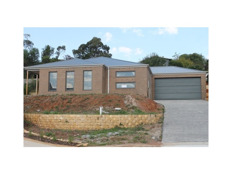 12 Wordsworth Court, Drouin VIC 3818