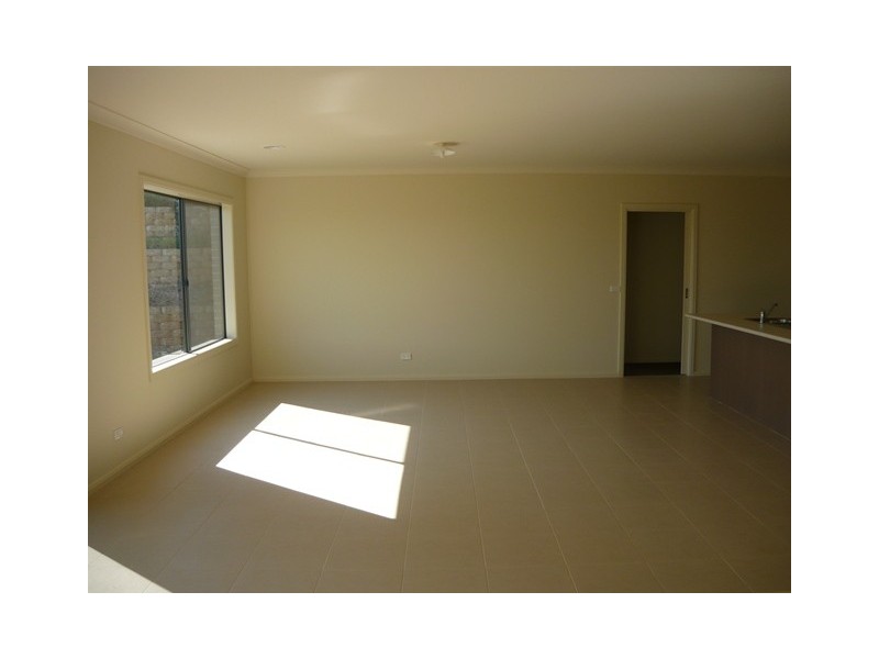 12 Wordsworth Court, Drouin VIC 3818
