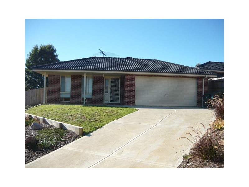 8 Tatterson Court, Warragul VIC 3820
