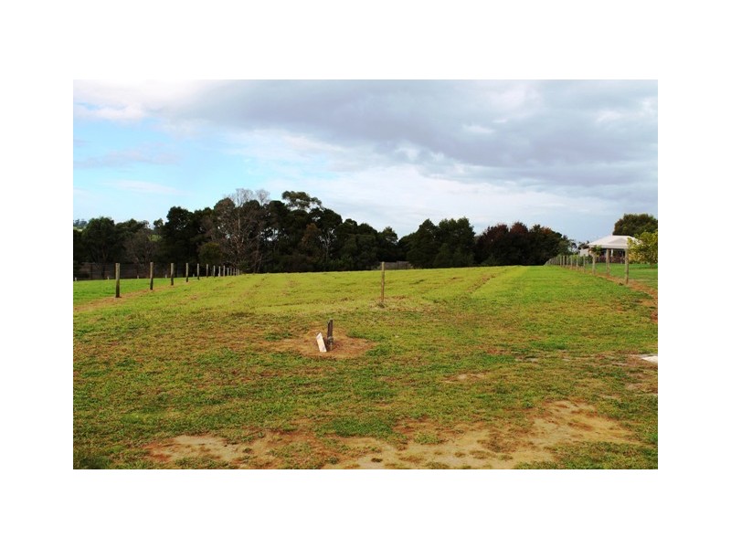 12 Settler Rise, Drouin VIC 3818