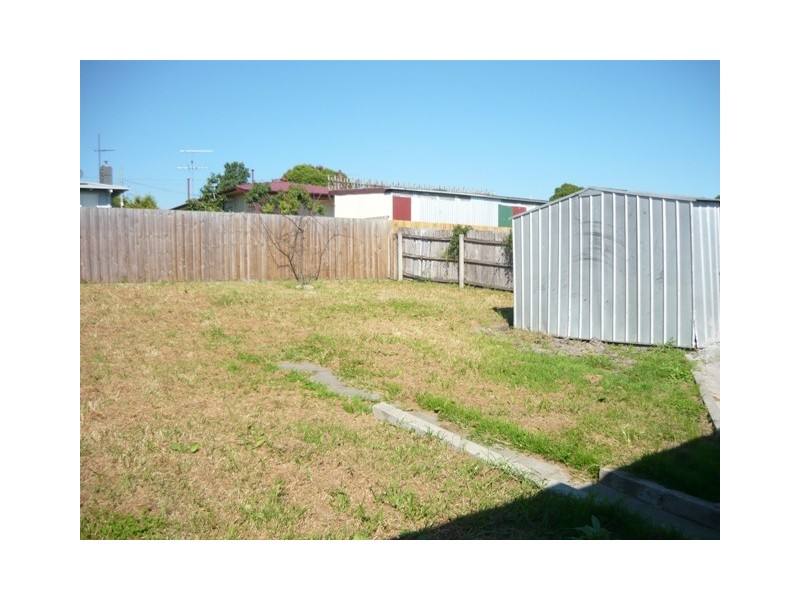 19 Charles Street, Moe VIC 3825