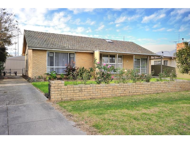 10 Station Street, Lang Lang VIC 3984