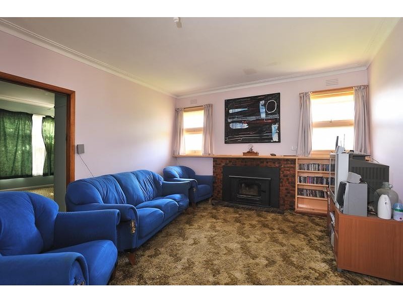 10 Station Street, Lang Lang VIC 3984