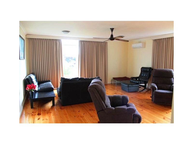 23 Kitchener Street, Trafalgar VIC 3824