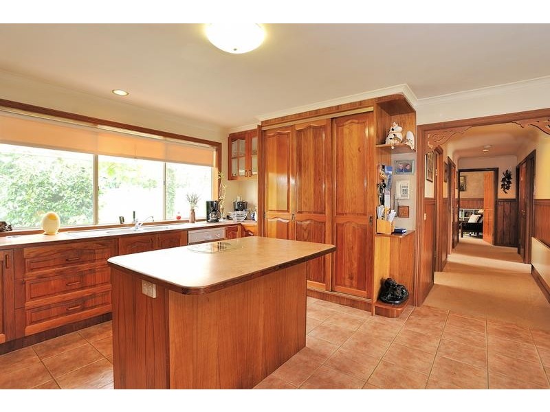 11 Roy Street, Loch VIC 3945