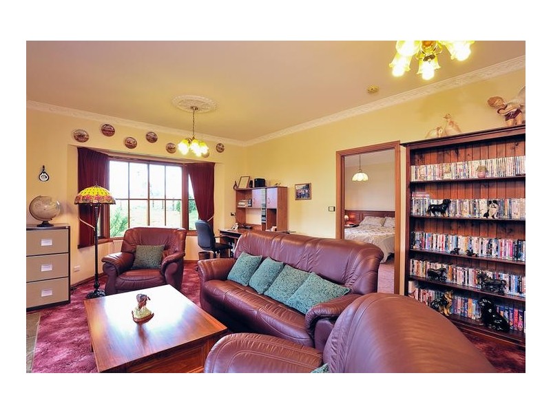 81 McIntyre Road, Nayook VIC 3821