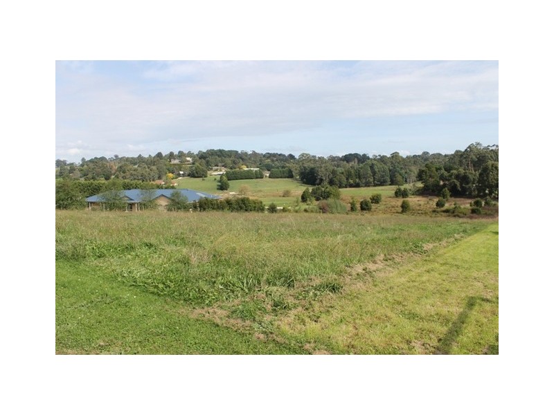 32 Fernery Blvd, Warragul VIC 3820