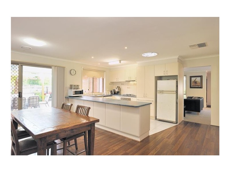 1 Ablett Court, Drouin VIC 3818