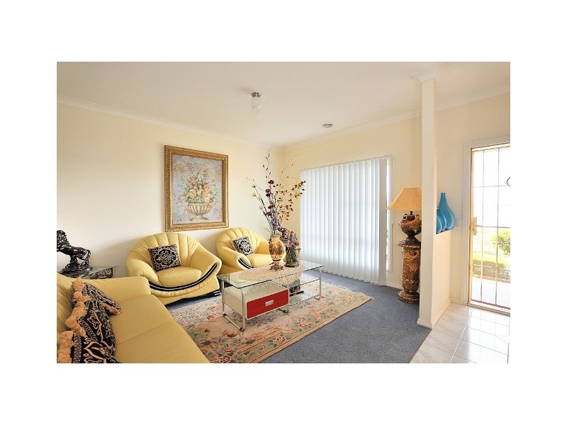 15 Cypress Court, Drouin VIC 3818