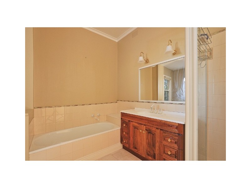 5 James Court, Warragul VIC 3820