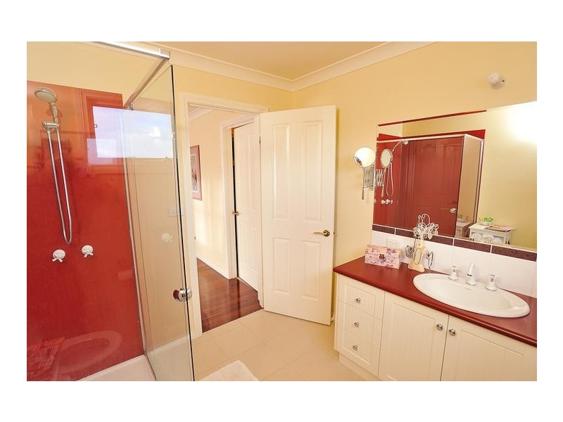 11 Shirley Road, Neerim South VIC 3831