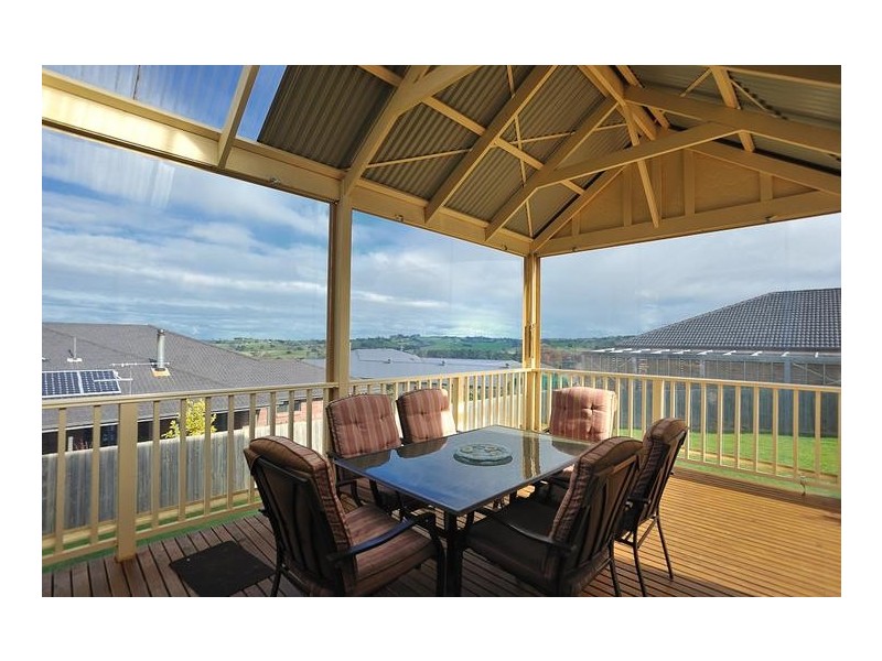 11 Shirley Road, Neerim South VIC 3831