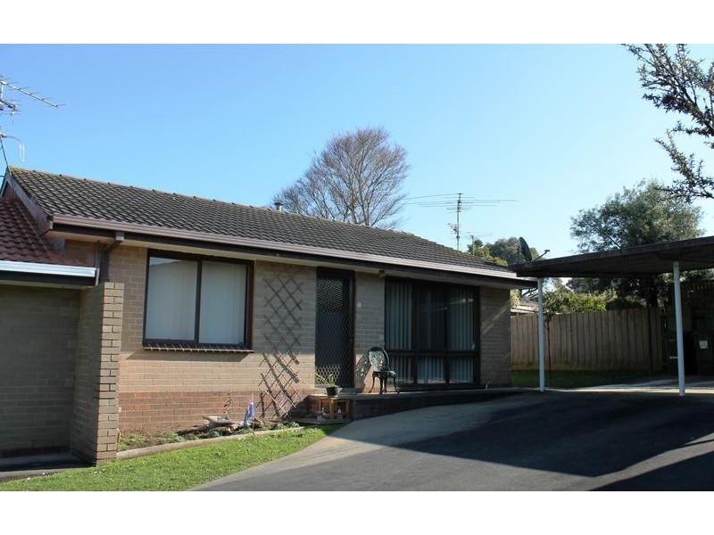 4/43 Buln Buln Road, Drouin VIC 3818