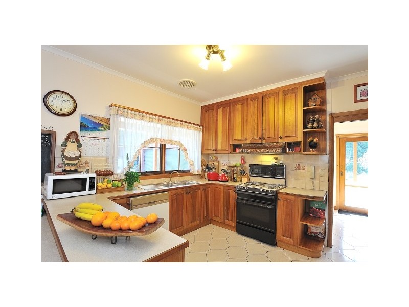 1220 McDonalds Track, Narracan, Trafalgar VIC 3824