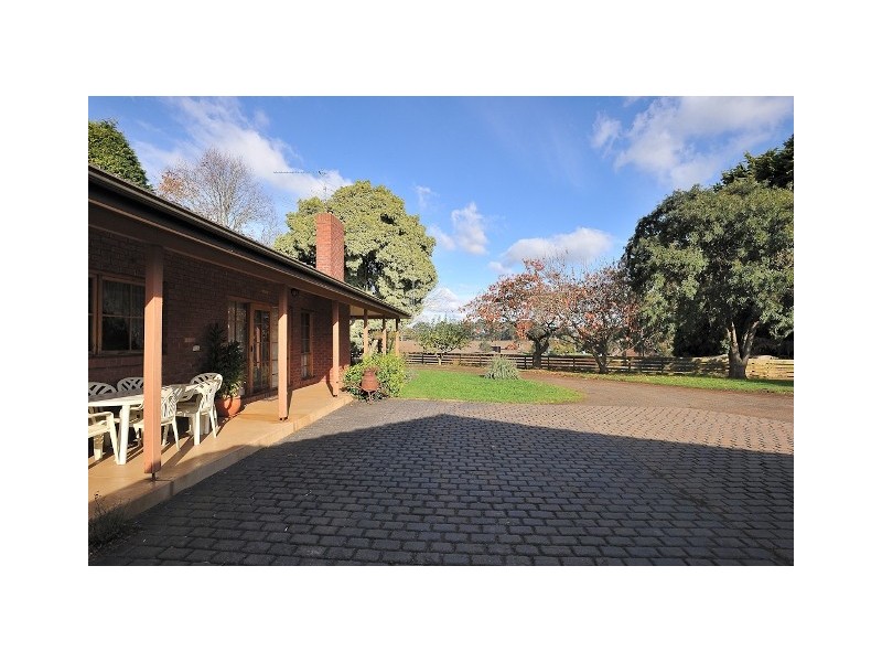 1220 McDonalds Track, Narracan, Trafalgar VIC 3824