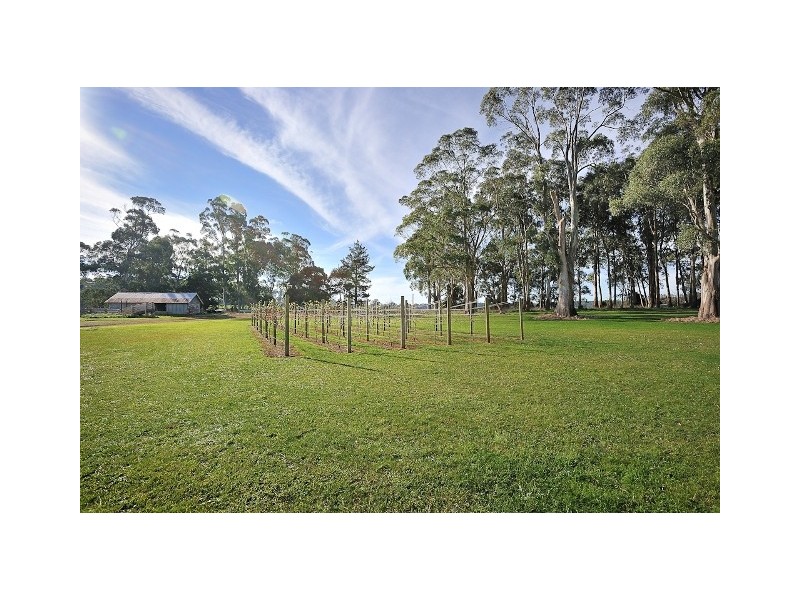 1220 McDonalds Track, Narracan, Trafalgar VIC 3824