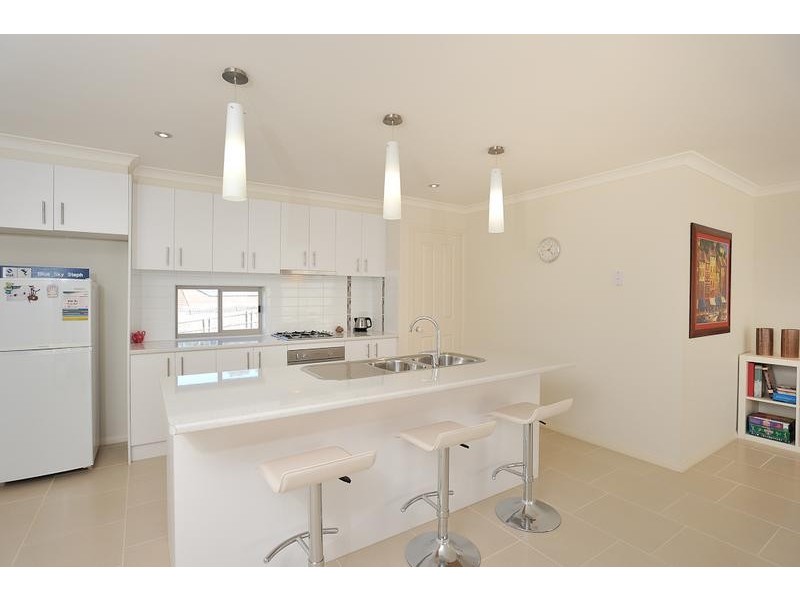 17 Boanyoo Street, Drouin VIC 3818