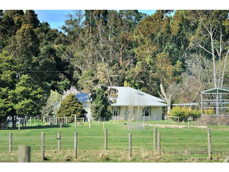 70 Mount Road, Longwarry North VIC 3816