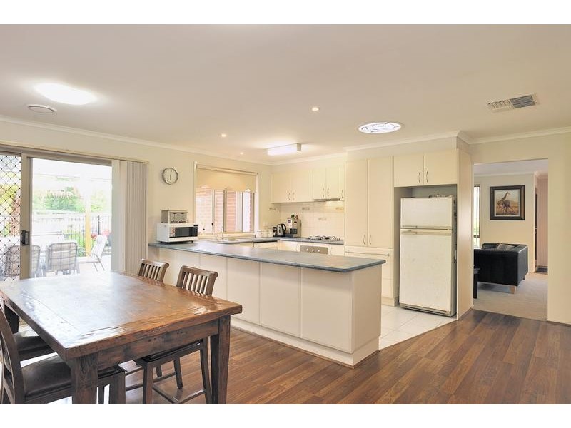 1 Ablett Court, Drouin VIC 3818