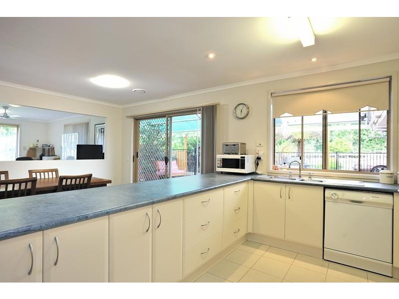 1 Ablett Court, Drouin VIC 3818