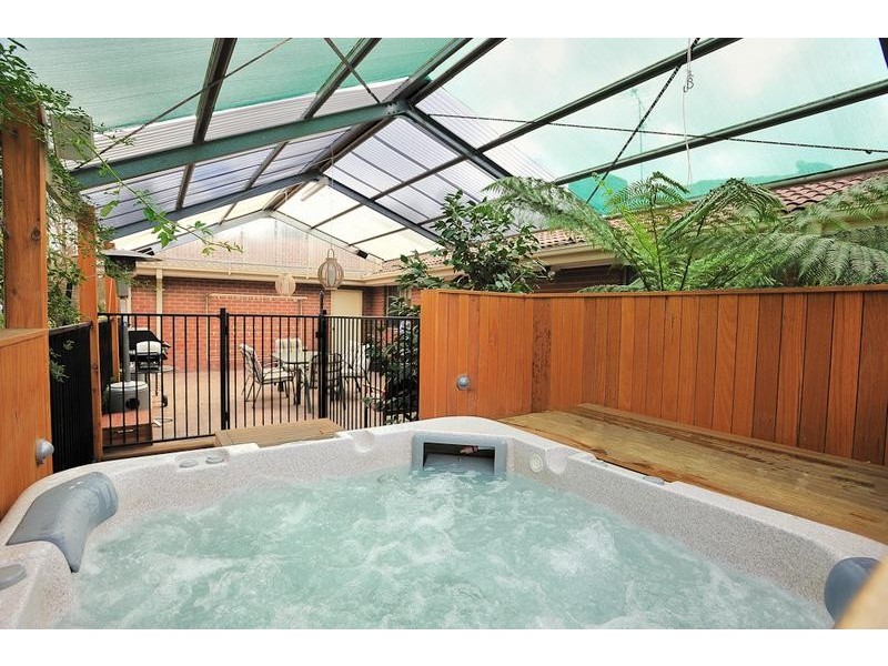 1 Ablett Court, Drouin VIC 3818