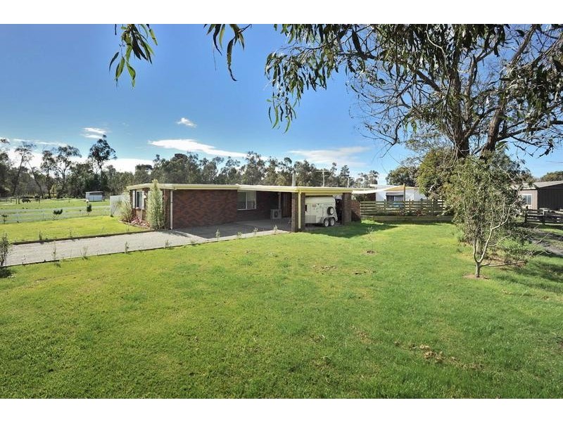 34 Newell Road, Longwarry VIC 3816