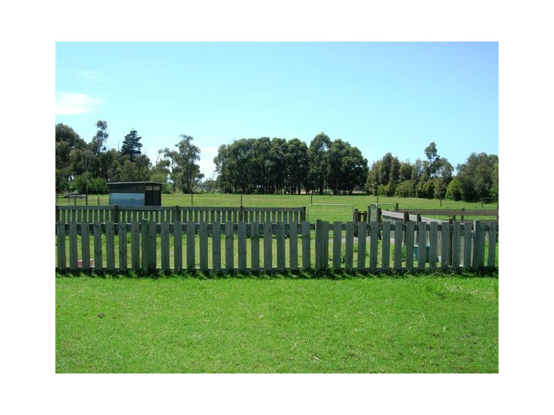 34 Newell Road, Longwarry VIC 3816