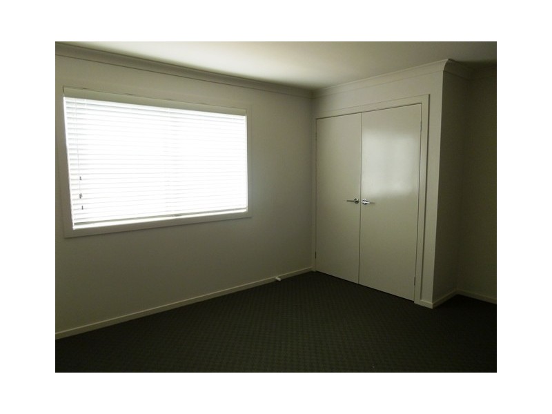 2 Skipton Street, Drouin VIC 3818