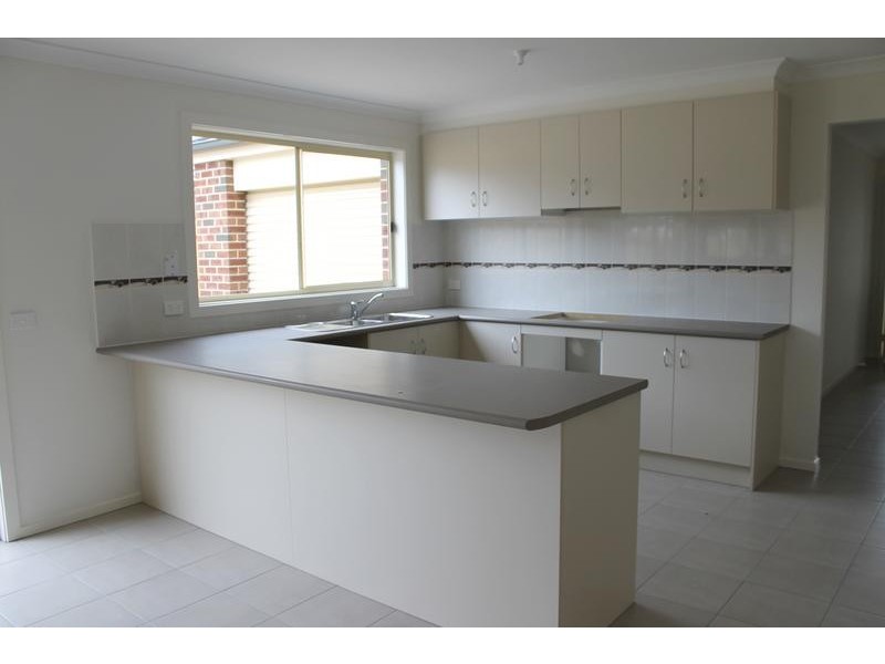 Lot 531 Summerhill Blvd, Drouin VIC 3818