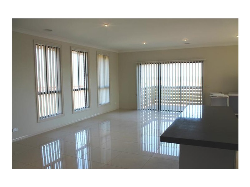 4 Buritta Court, Drouin VIC 3818